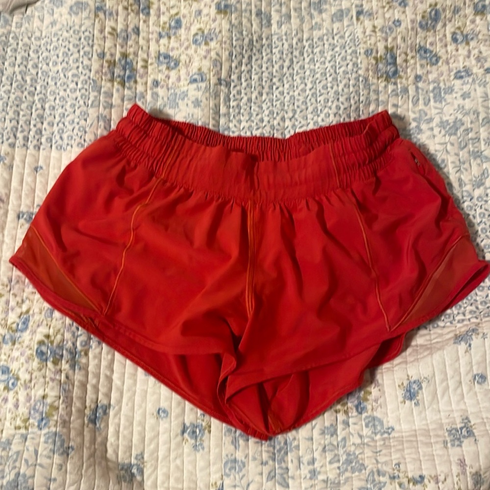 Lululemon Low-Rise 2.5” Hotty Hot Shorts